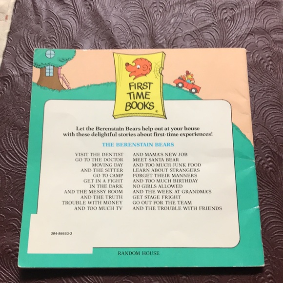 “The Berenstain bears and the messy room” kids softcover book - Picture 2 of 9